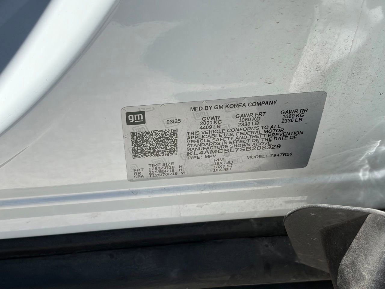 Used 2025 Buick Encore GX Preferred AWD/4WD image 15