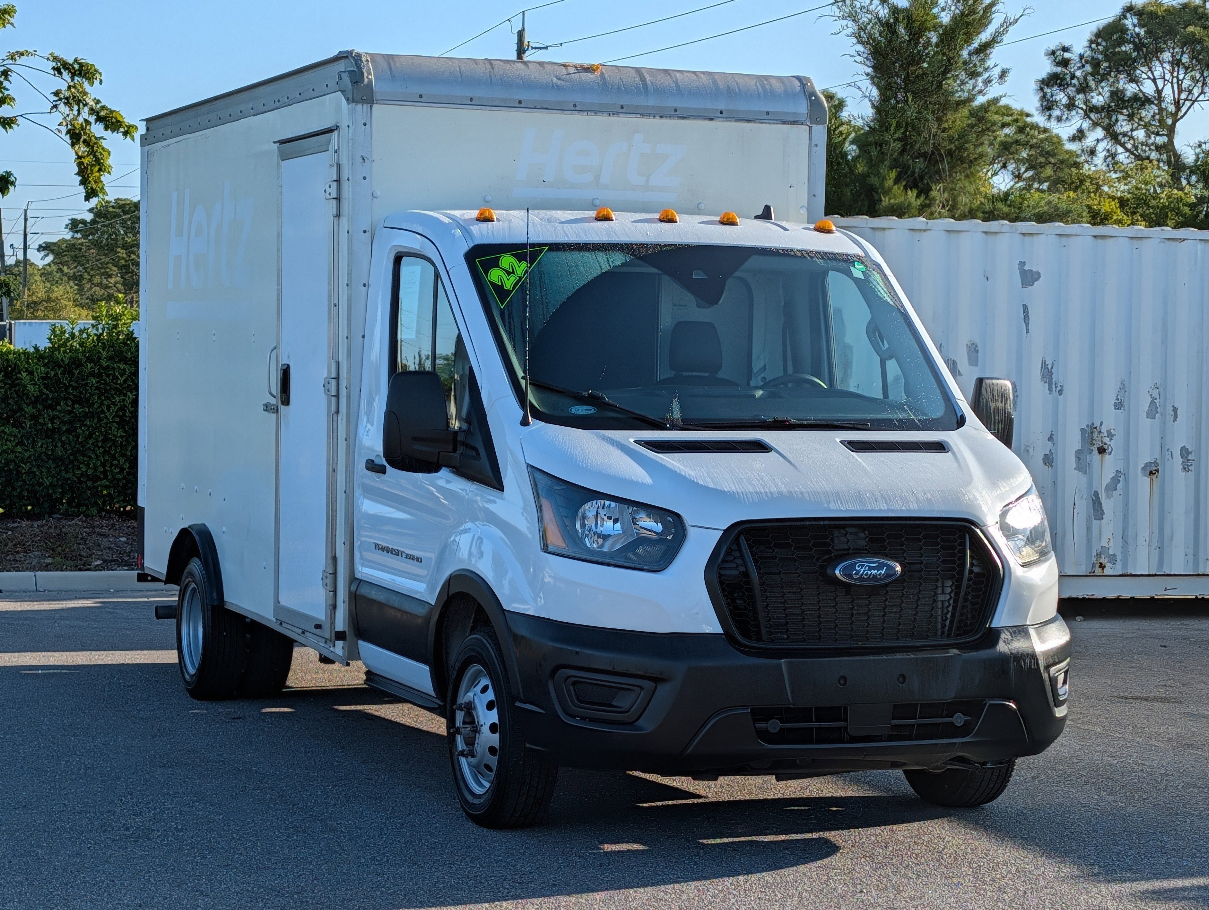 Used 2022 Ford Transit 350 DRW RWD image 2