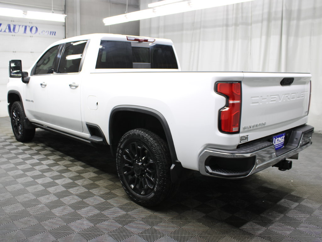 Used 2025 Chevrolet Silverado 2500 LTZ w/ LTZ Premium Package AWD/4WD image 7
