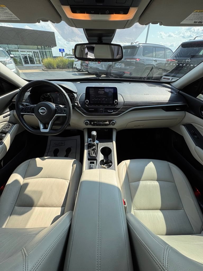 Used 2019 Nissan Altima 2.5 Platinum FWD image 17