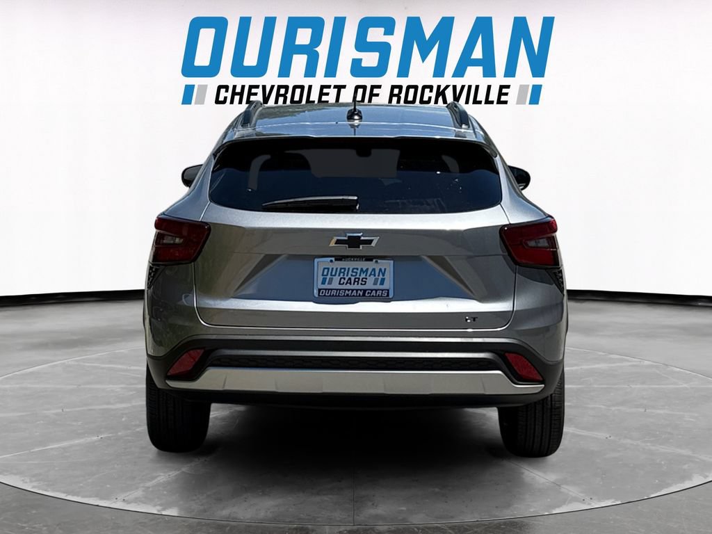 New 2026 Chevrolet Trax LT w/ Sunroof Package FWD image 5