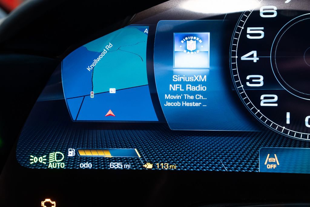 Used 2024 Ferrari Roma Spider image 31