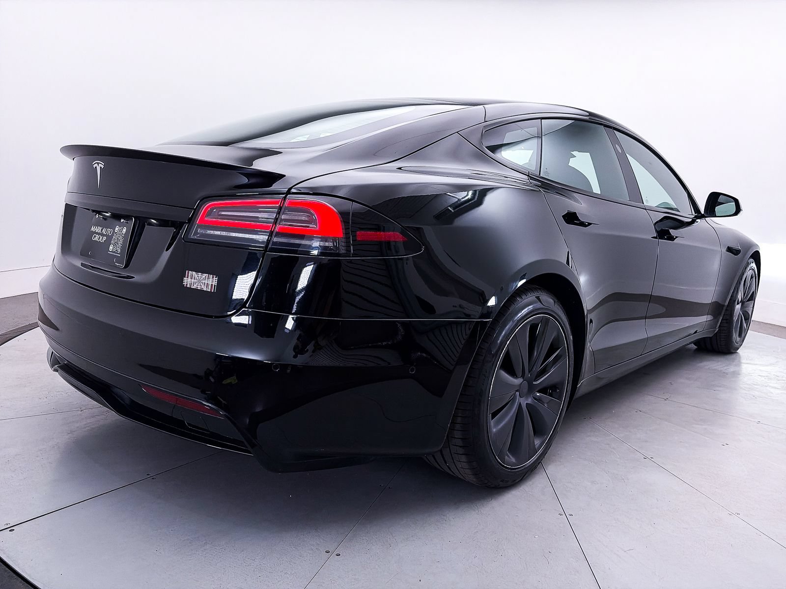 Used 2022 Tesla Model S Plaid AWD/4WD image 16