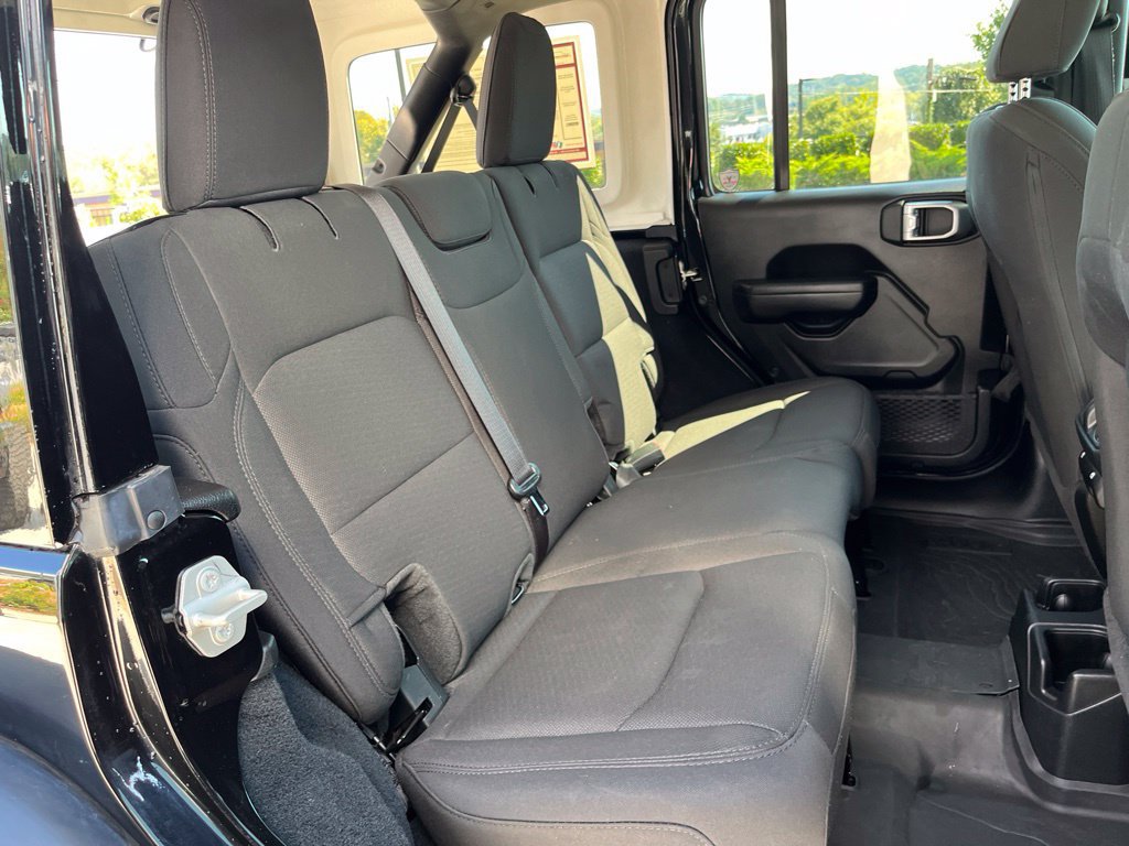 Used 2023 Jeep Wrangler Unlimited Sport AWD/4WD image 22
