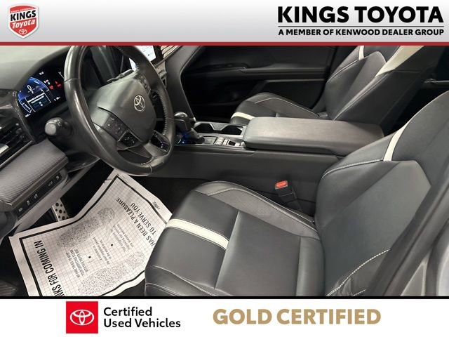 Certified 2025 Toyota Camry SE FWD image 15