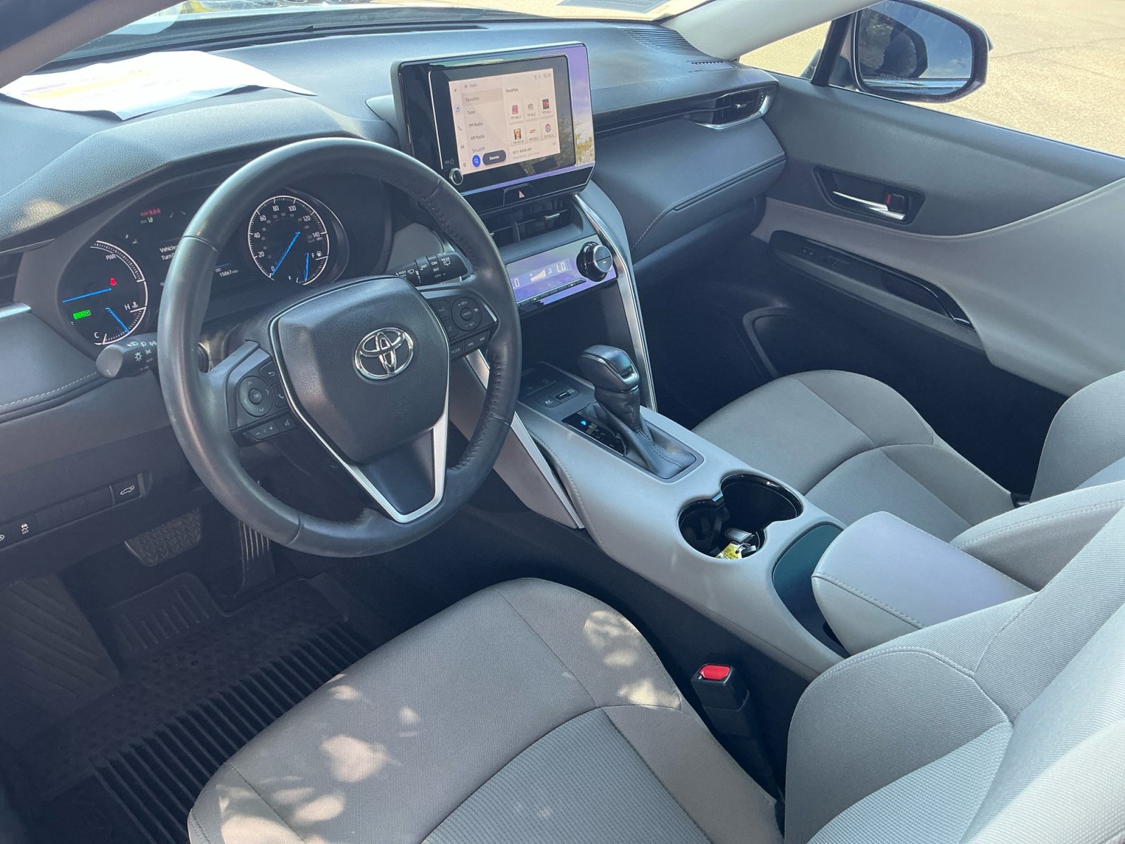 Certified 2024 Toyota Venza LE AWD/4WD image 19