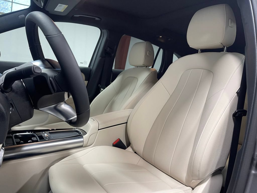 Used 2026 Mercedes-Benz GLA 250 4MATIC image 22