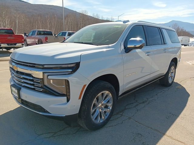 New 2026 Chevrolet Suburban Premier image 3