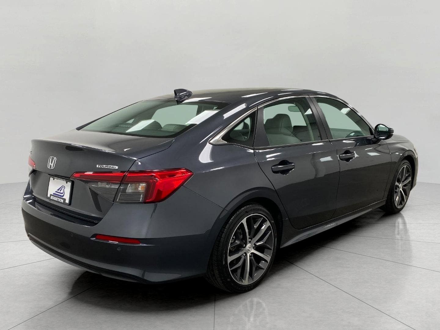 Used 2024 Honda Civic Touring image 4