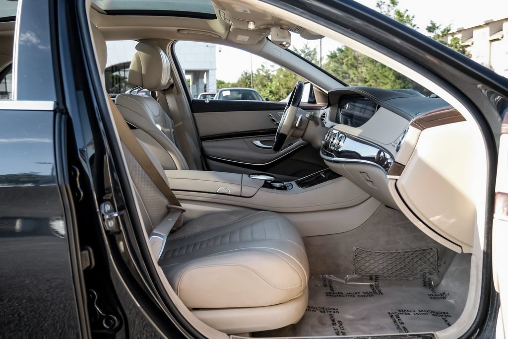Used 2019 Mercedes-Benz S 560 Sedan image 38