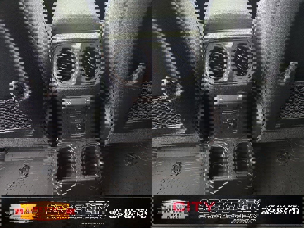 New 2025 Jeep Wrangler Unlimited Rubicon w/ Steel Bumper Group image 26