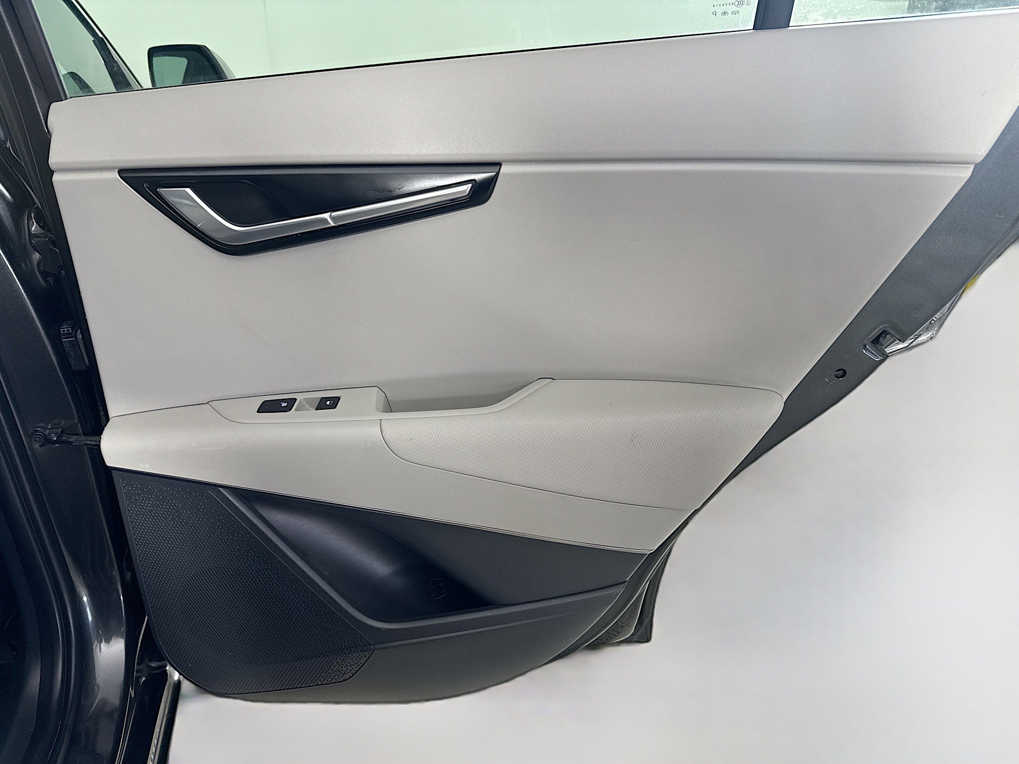 Used 2023 Kia Niro Wave w/ Wave Preserve Package image 28