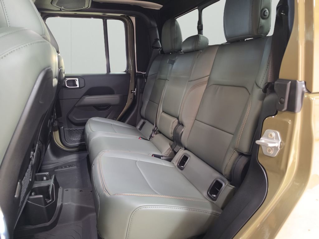 New 2026 Jeep Gladiator Mojave image 16
