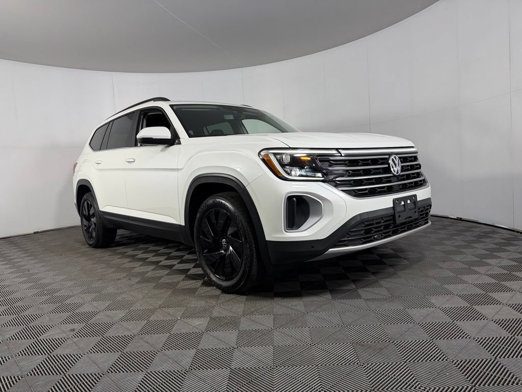Used 2026 Volkswagen Atlas SE AWD/4WD image 3