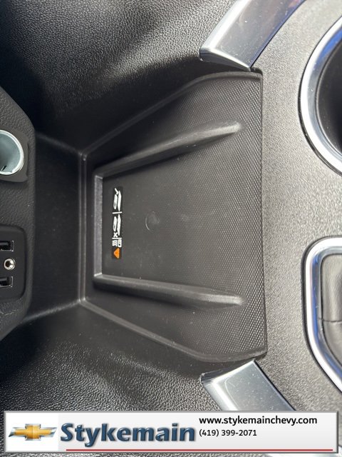 Used 2023 Chevrolet Traverse LT image 50