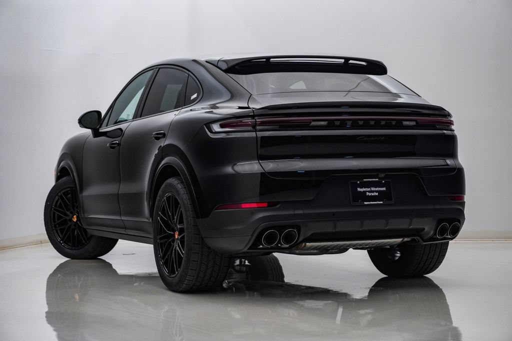 New 2026 Porsche Cayenne Coupe AWD/4WD image 3