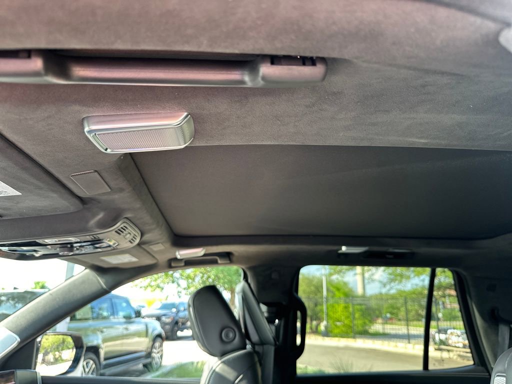 Used 2026 Cadillac Escalade Platinum Sport w/ LPO, Floor Liner Package image 33