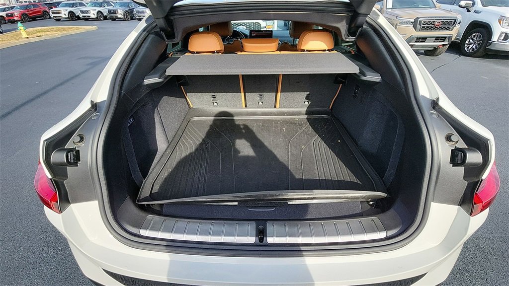 Used 2022 BMW X4 M40i image 29