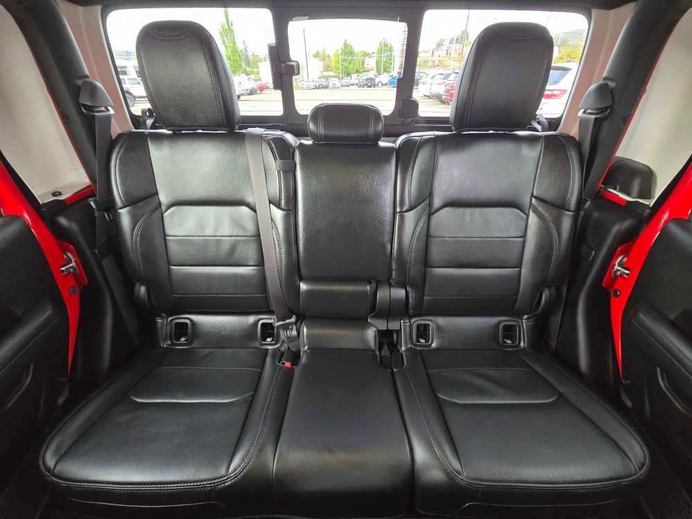 Used 2023 Jeep Gladiator Sport image 17