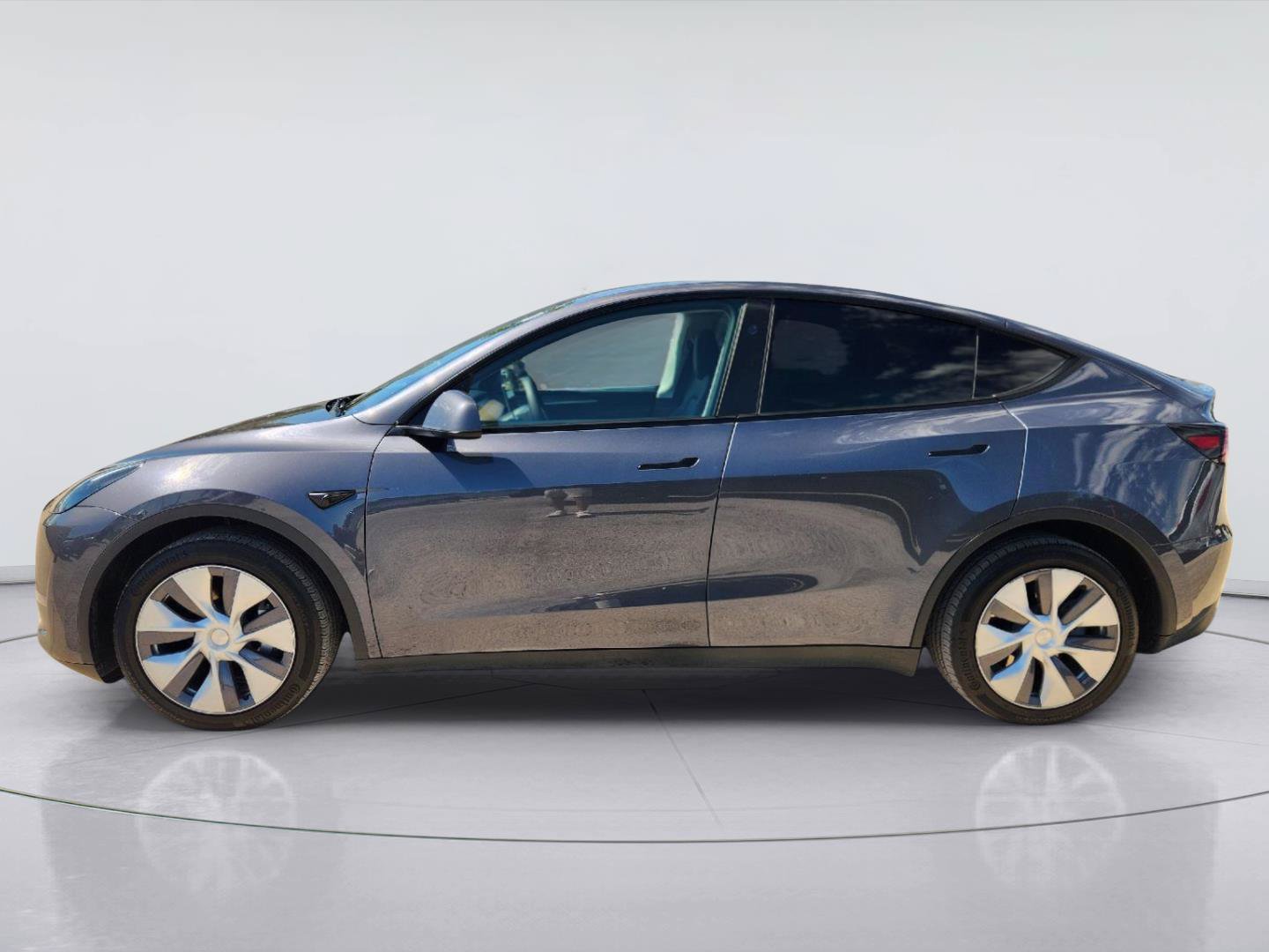 Used 2023 Tesla Model Y Long Range AWD/4WD image 4