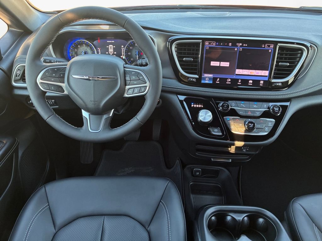 New 2026 Chrysler Pacifica Select FWD image 20