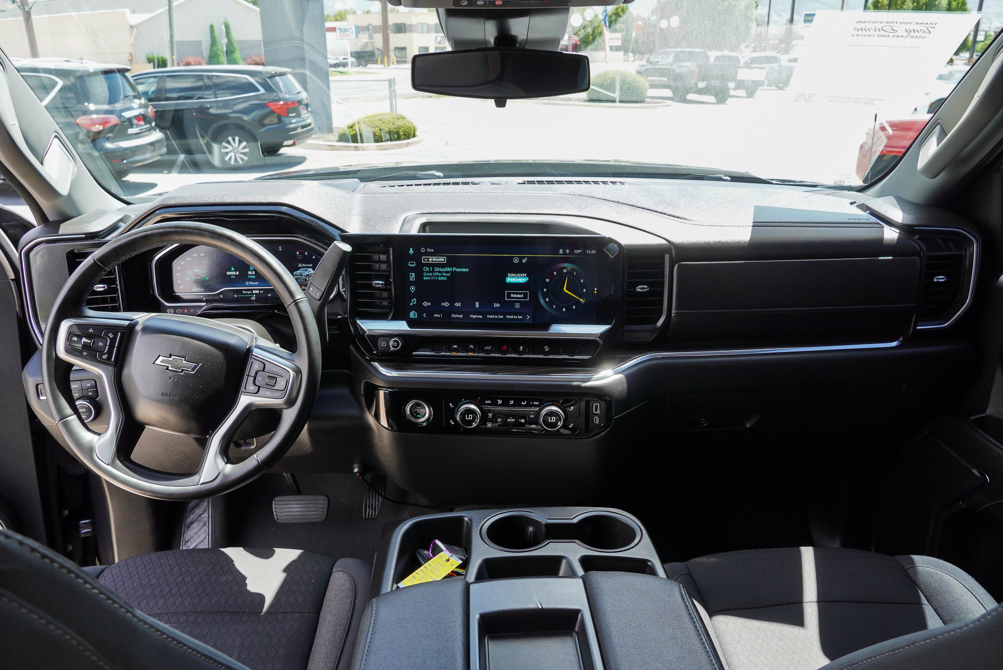 Used 2024 Chevrolet Silverado 1500 RST AWD/4WD image 31