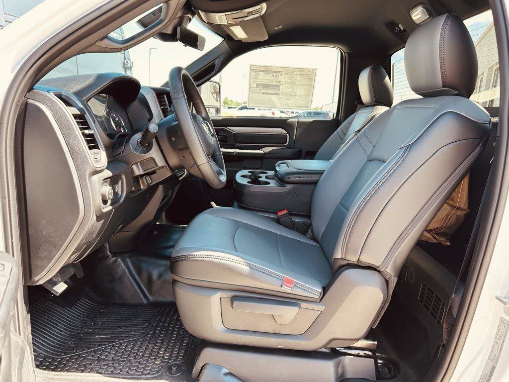 New 2025 RAM 3500 Tradesman image 3