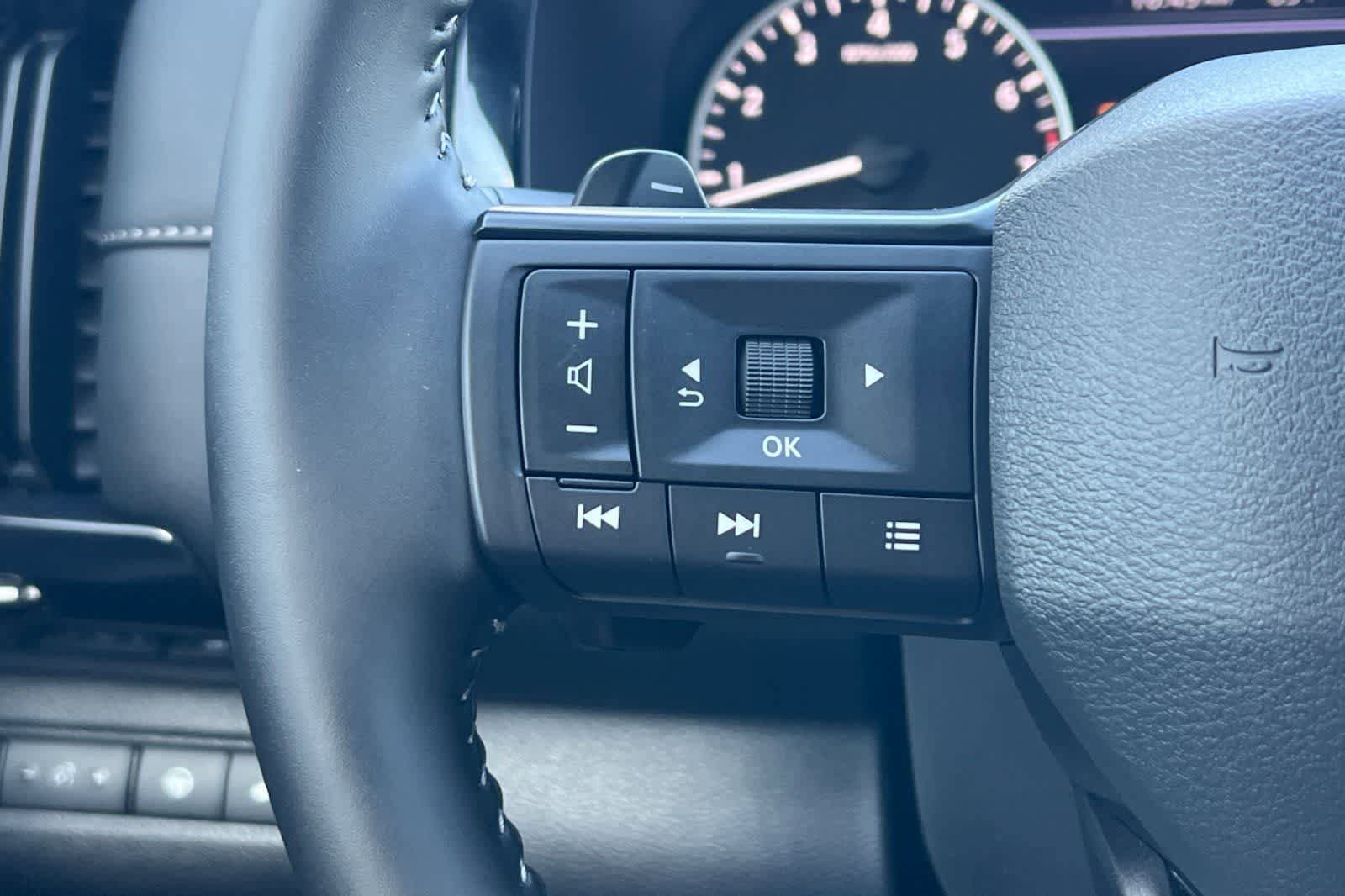 New 2026 Nissan Pathfinder SV AWD/4WD image 31