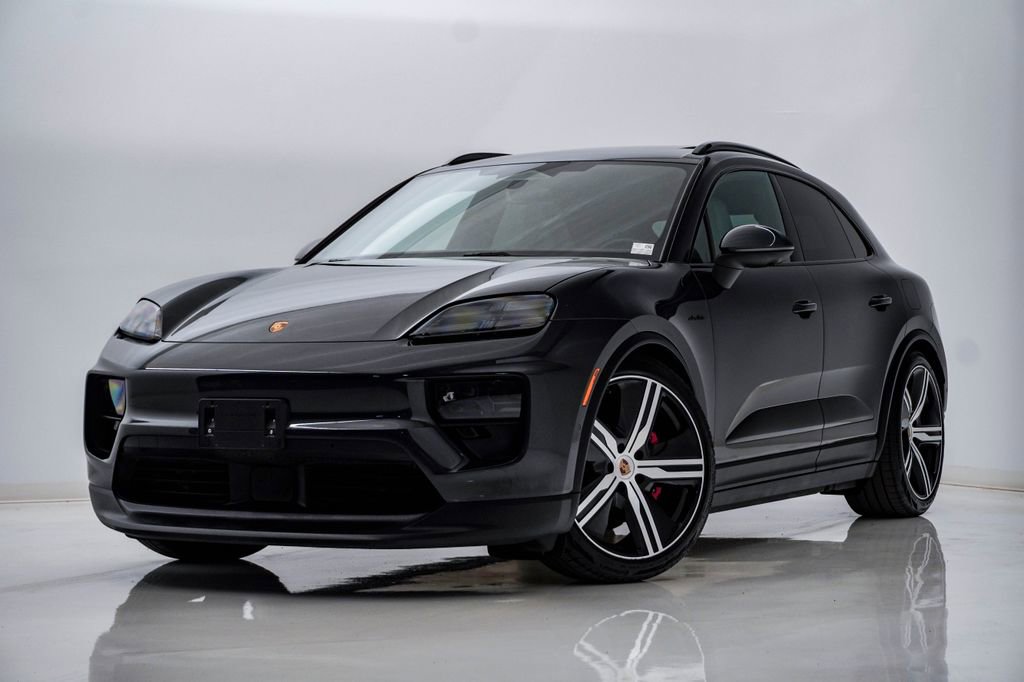 Certified 2025 Porsche Macan 4S Electric AWD/4WD image 1