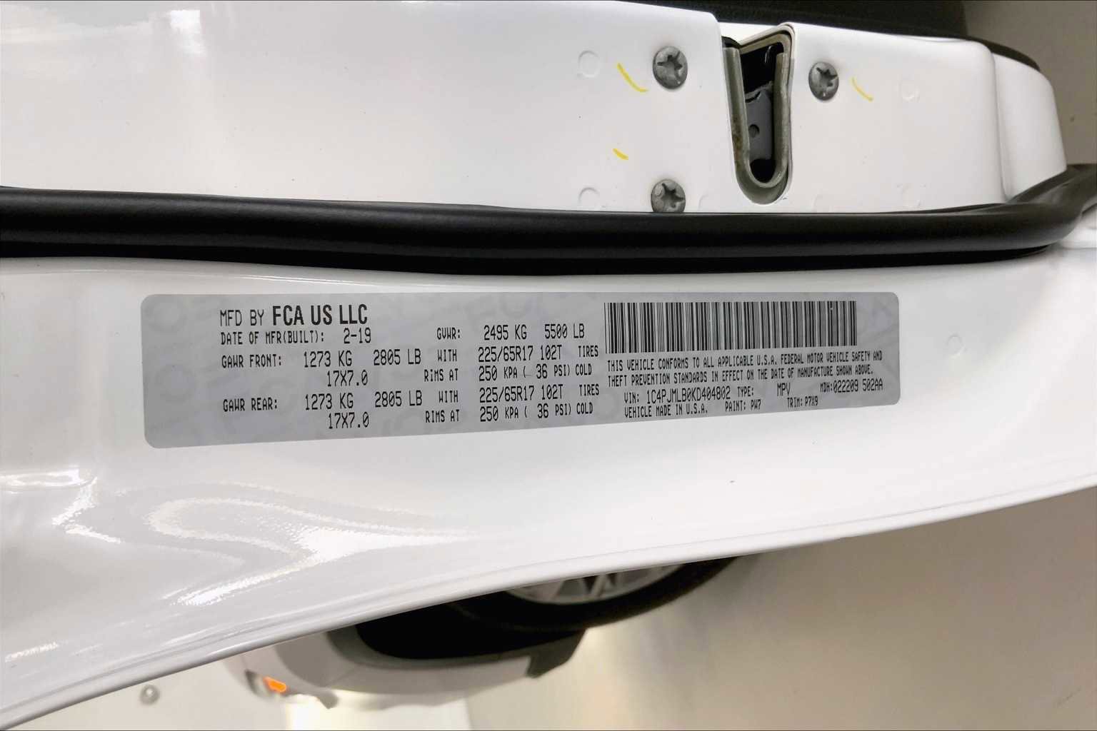 Used 2019 Jeep Cherokee Latitude Plus w/ Cold Weather Group image 19