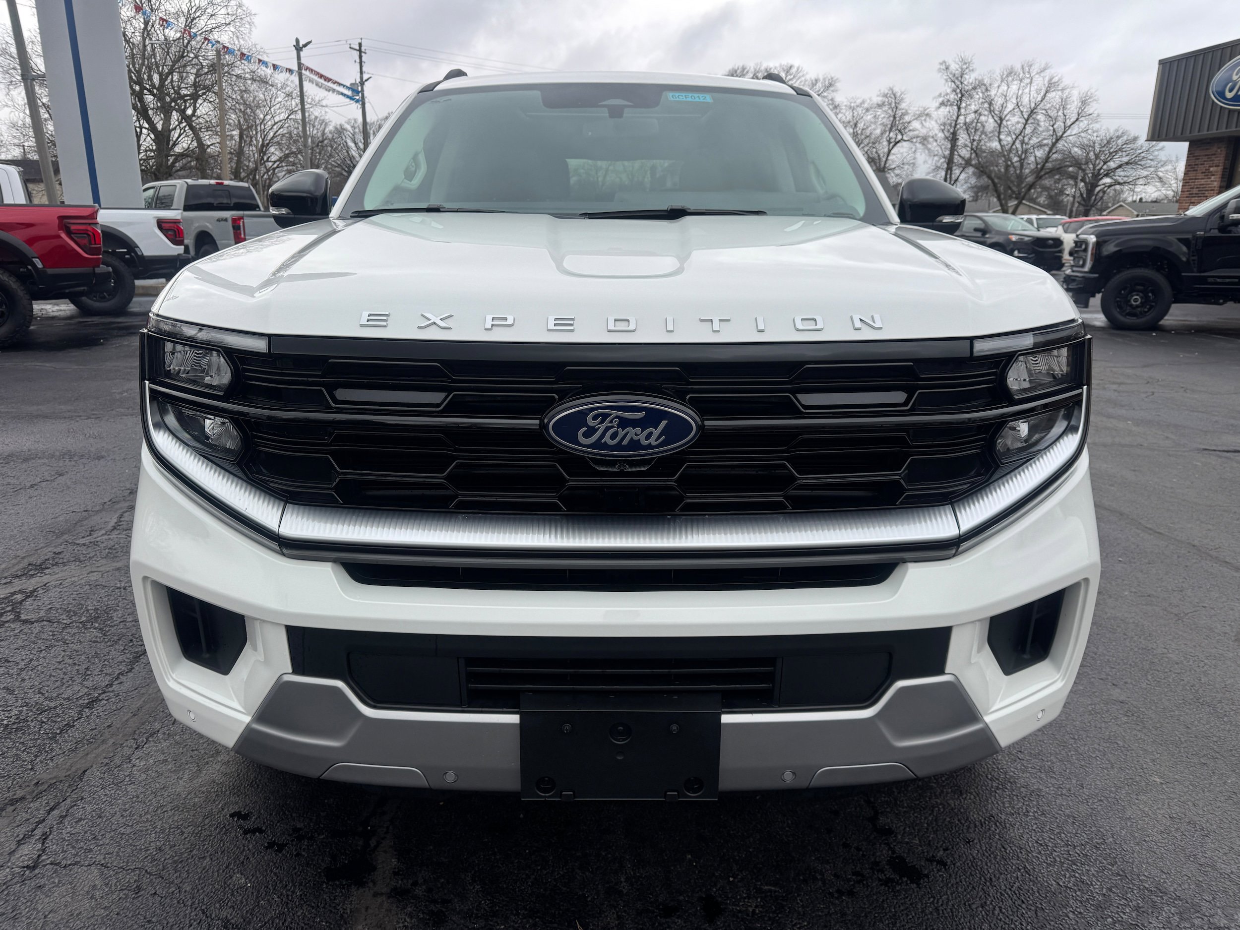 New 2026 Ford Expedition Platinum w/ Platinum Ultimate Package image 2