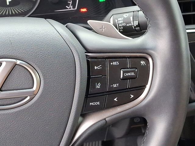 Used 2025 Lexus ES 300h w/ Premium Package image 28