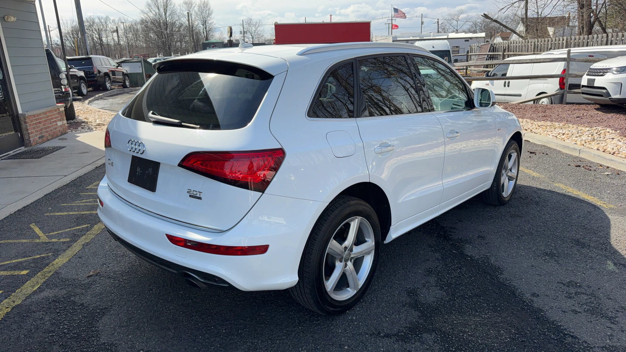 Used 2017 Audi Q5 2.0T Premium Plus w/ Technology Package image 5