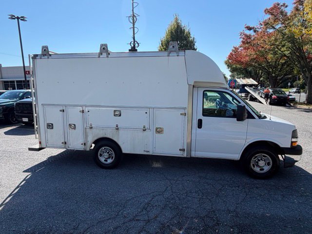 Used 2022 Chevrolet Express 3500 w/ Power Convenience Package RWD image 11