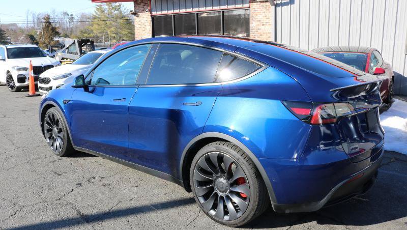 Used 2022 Tesla Model Y Performance AWD/4WD image 4
