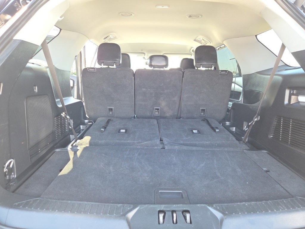 Used 2023 Ford Explorer Limited image 20