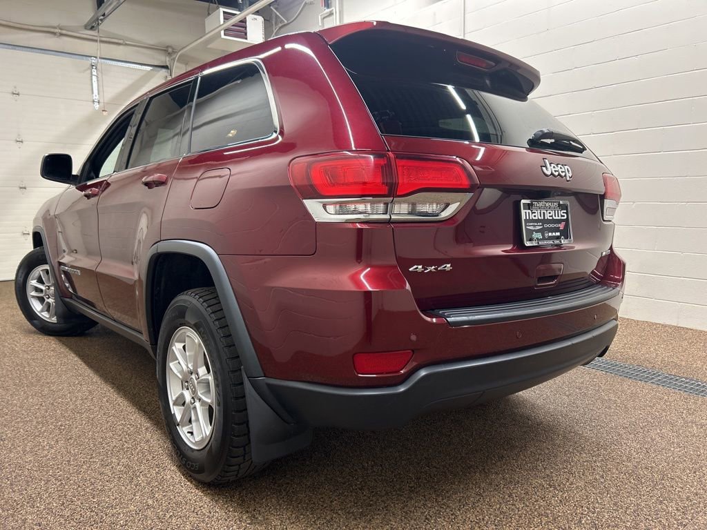 Used 2020 Jeep Grand Cherokee Laredo image 4