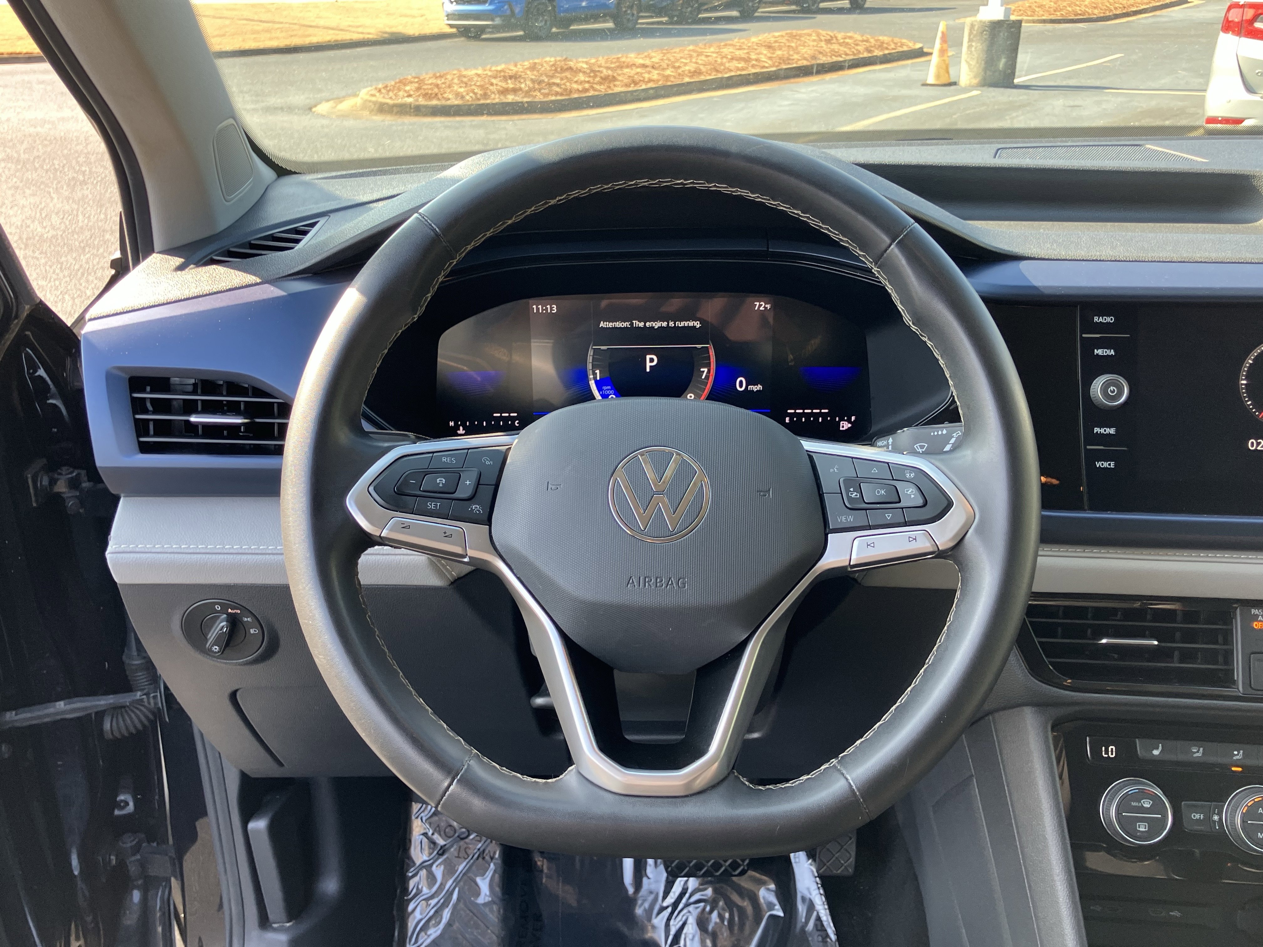 Used 2024 Volkswagen Taos SE image 20