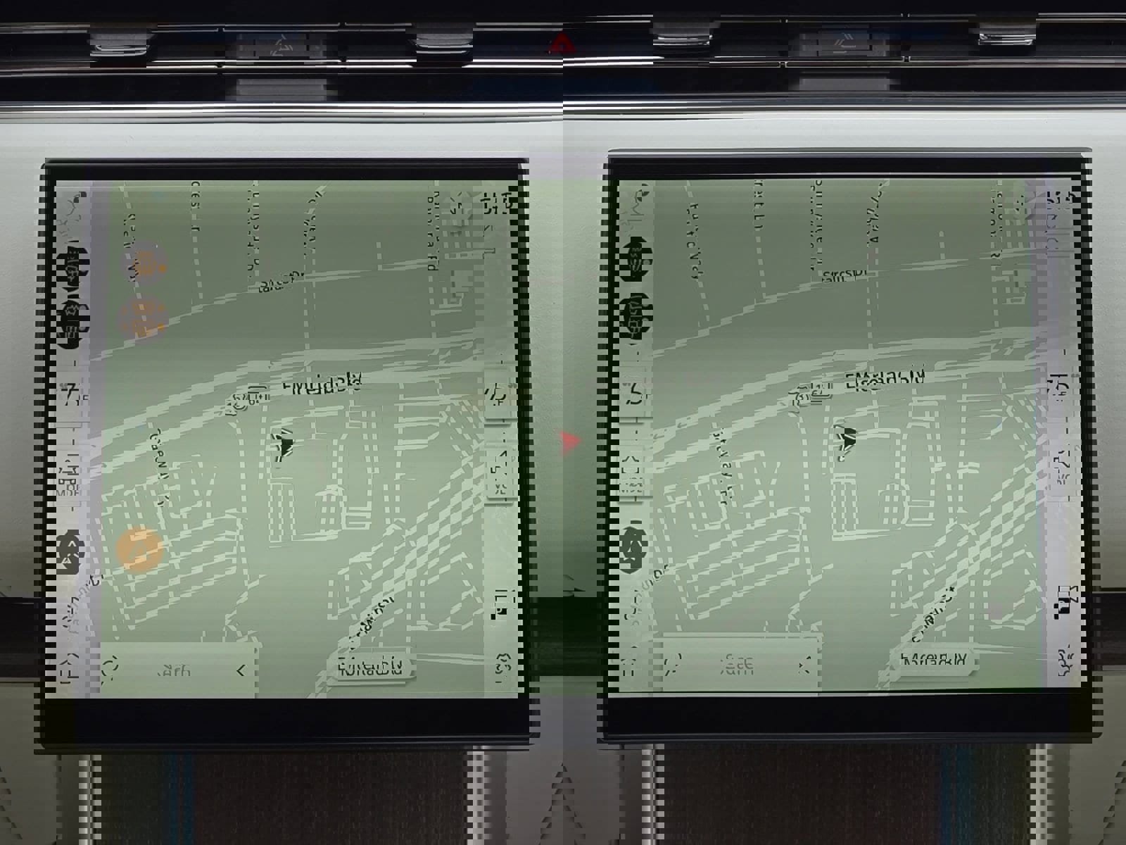 New 2026 Land Rover Range Rover SE image 18