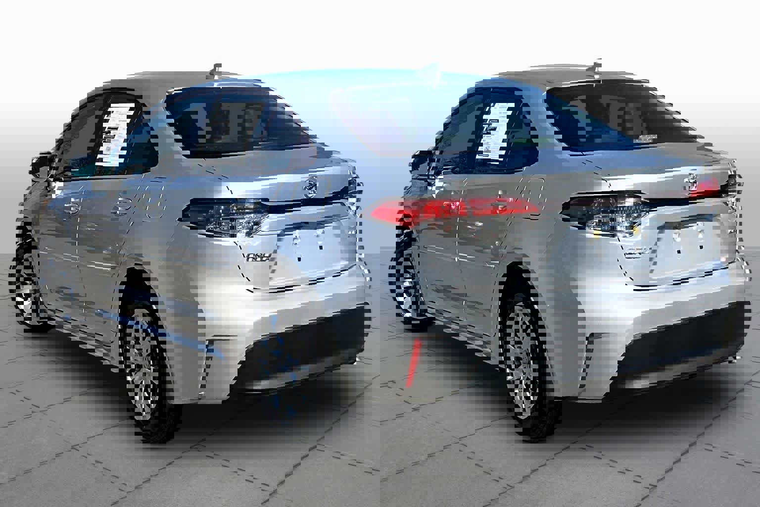 Used 2023 Toyota Corolla LE w/ Carpet Mat Package (TMS) image 12