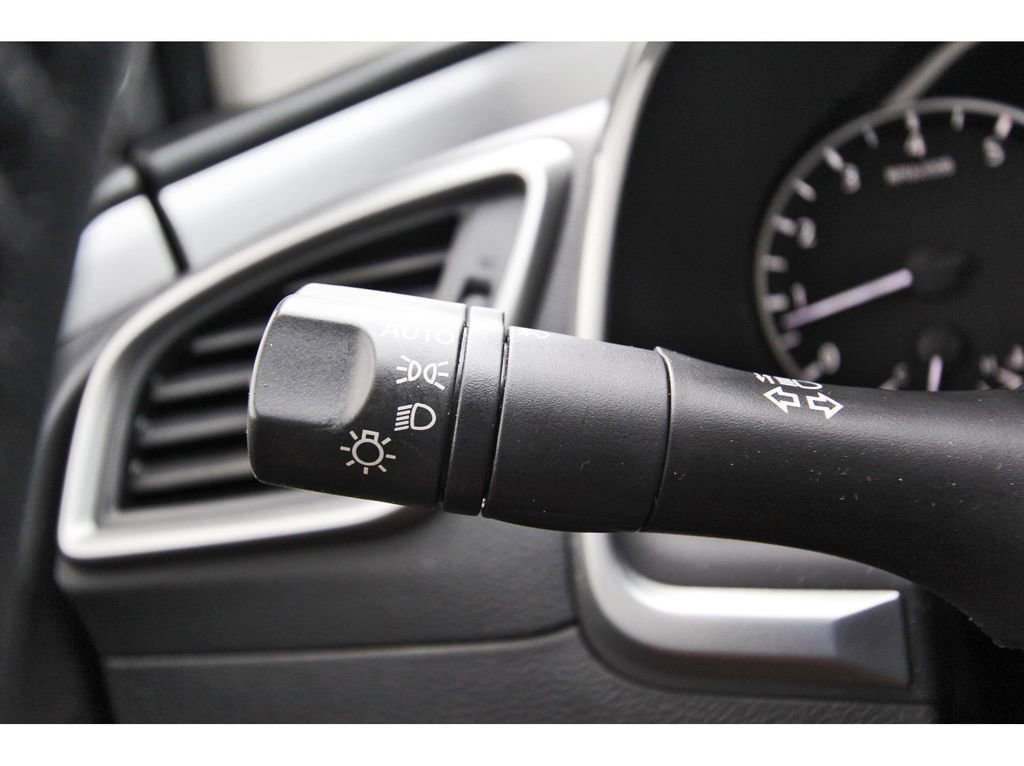 Used 2023 Nissan Murano SV image 17