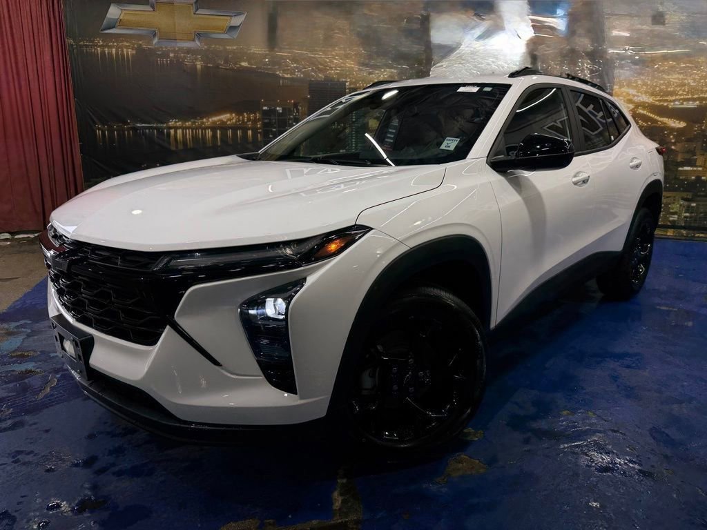 New 2026 Chevrolet Trax LT image 2