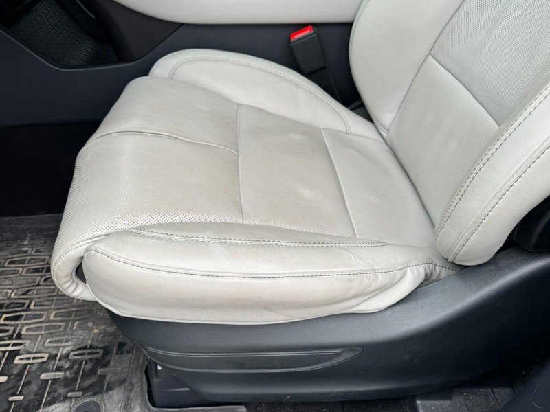 Certified 2025 Lincoln Aviator Reserve w/ Equipment Group 201A image 26