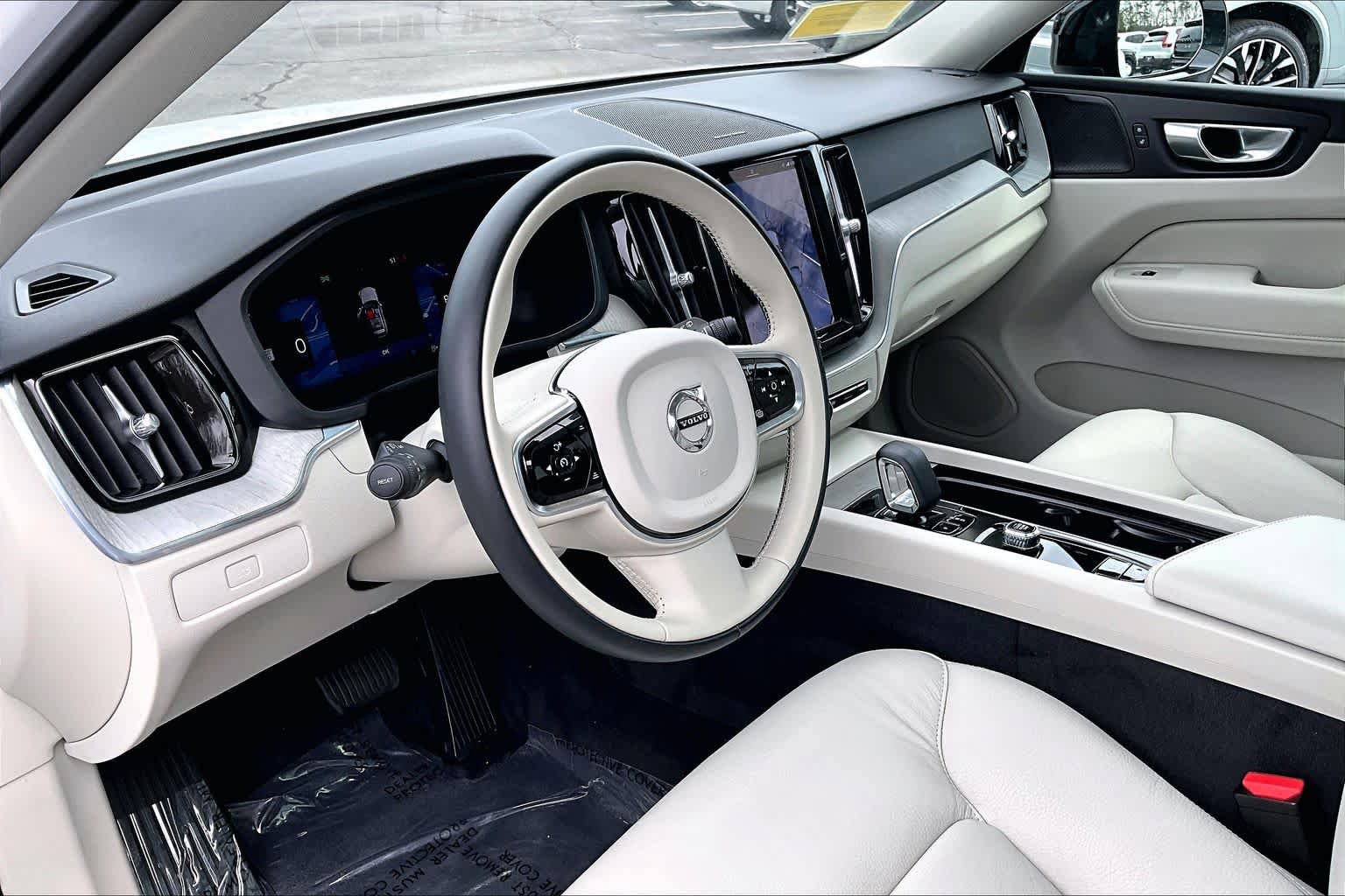 Certified 2024 Volvo XC60 B5 Plus w/ Protection Package Premier image 17