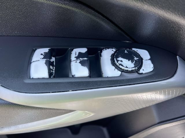 Used 2025 Chevrolet Trax LS w/ LS Convenience Package FWD image 16