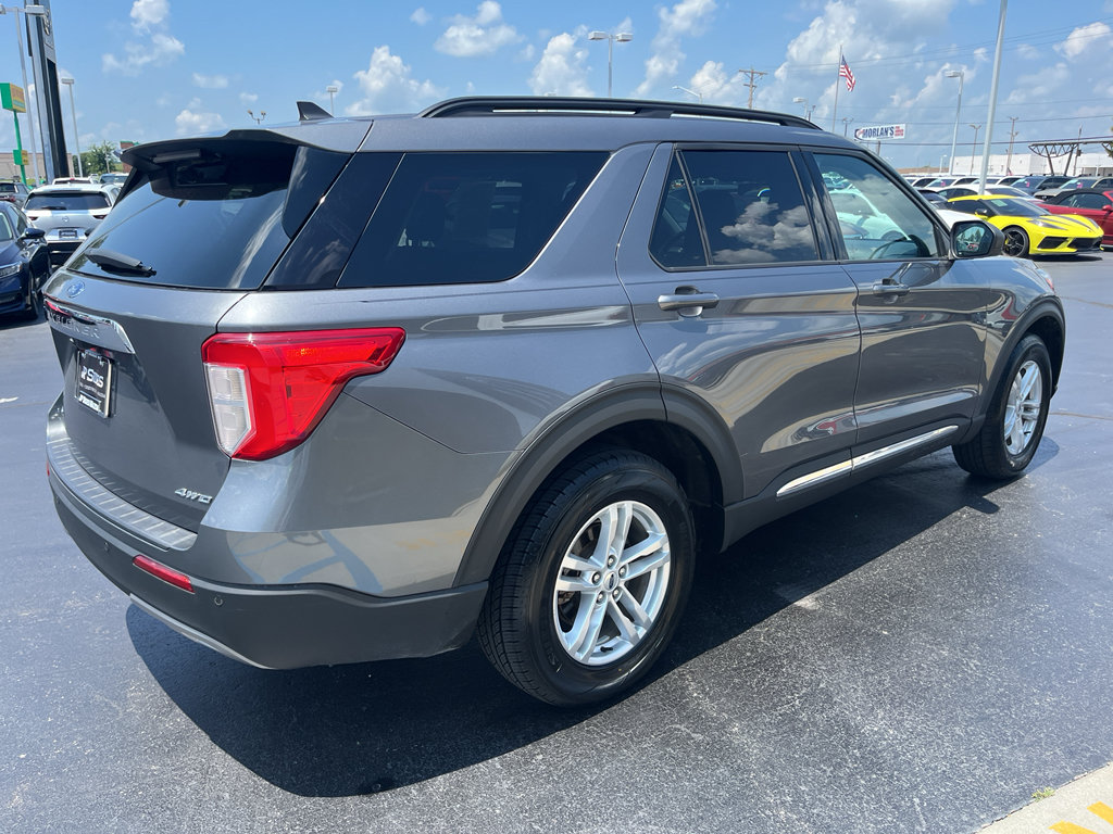 Used 2022 Ford Explorer XLT w/ Equipment Group 202A AWD/4WD image 7