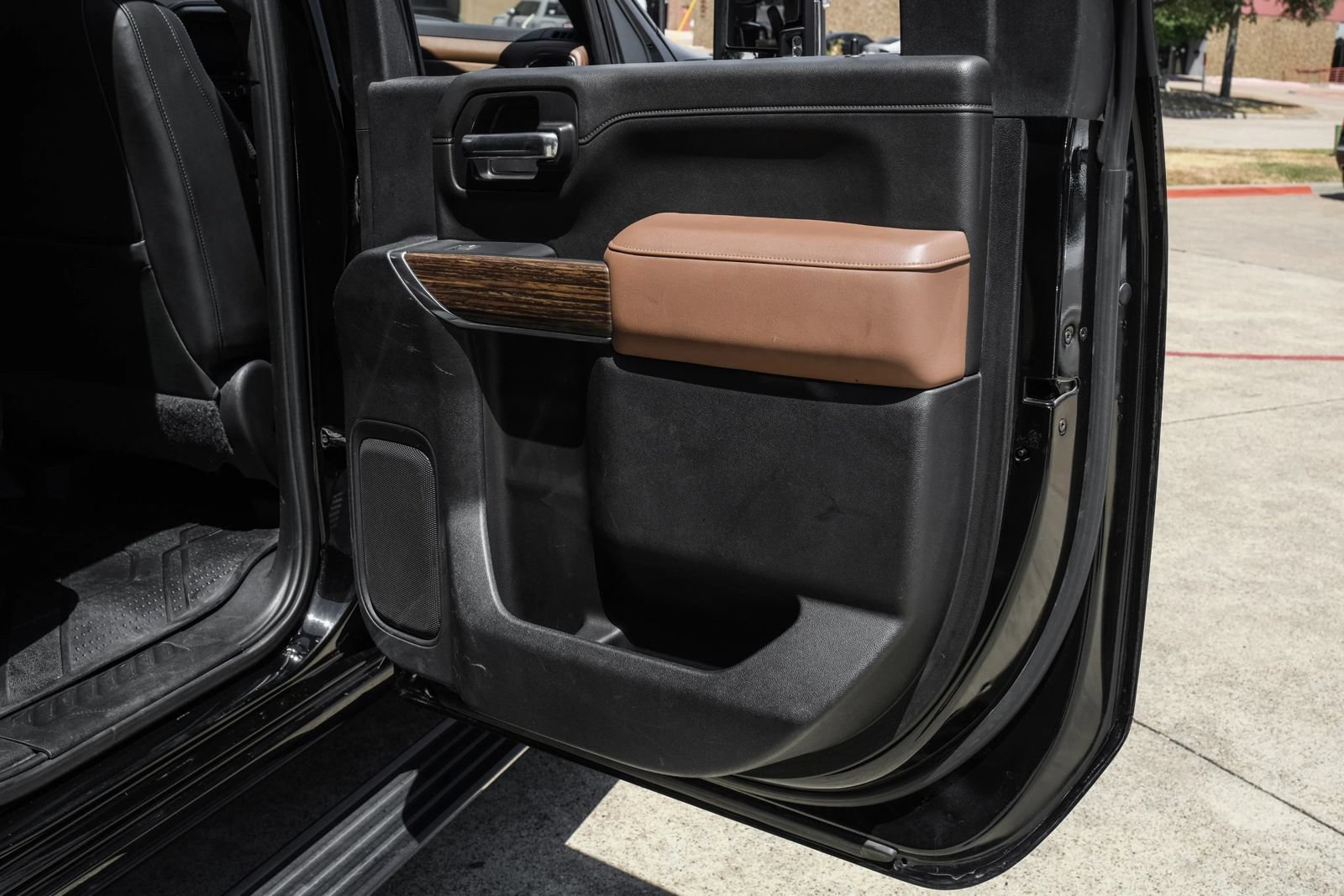 Used 2023 Chevrolet Silverado 2500 High Country AWD/4WD image 37