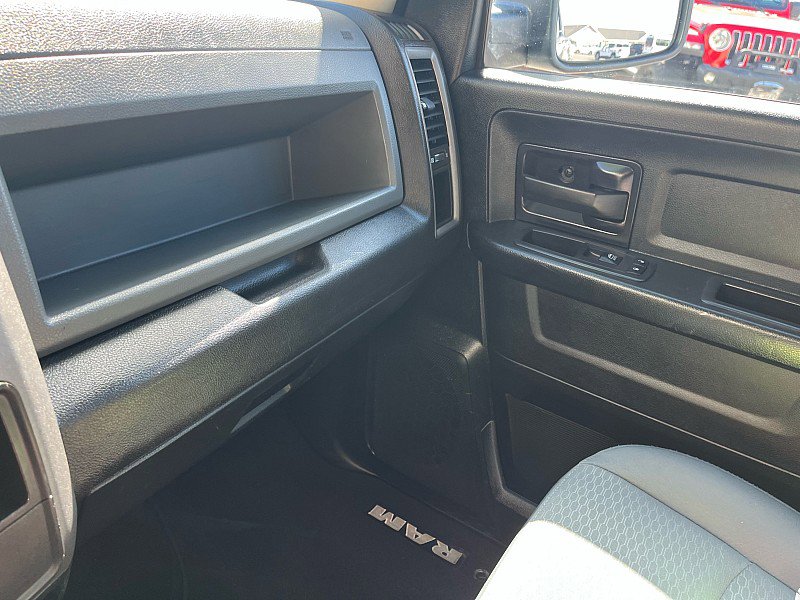 Used 2018 RAM 1500 Express w/ Express Value Package image 24