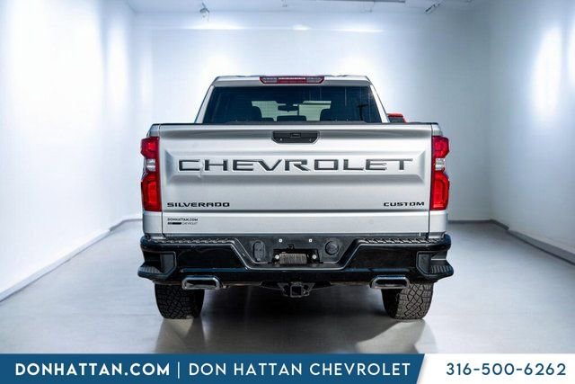 Used 2021 Chevrolet Silverado 1500 Custom Trail Boss w/ LPO, Dark Essentials Package image 28