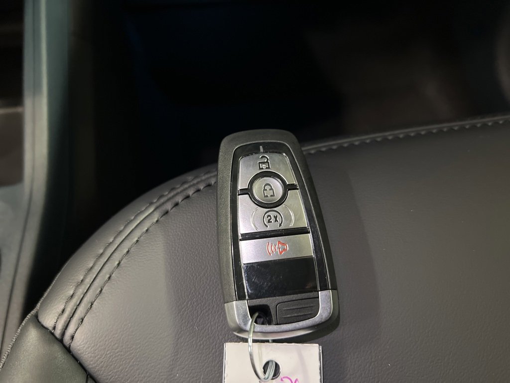 New 2026 Ford Maverick Lariat w/ Black Appearance Package image 41